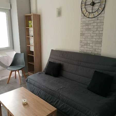 Charmant F2 Noyant Dış mekan fotoğraf
